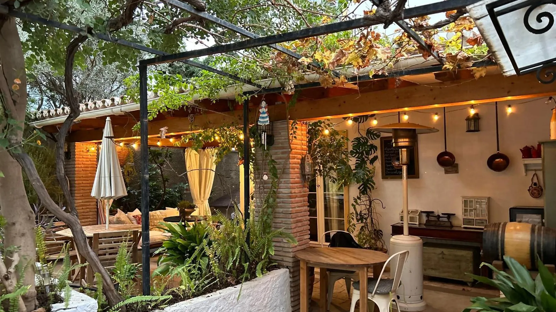 At Home In Malaga Stay & Solo Travellers Rincon de la Victoria Bed & Breakfast