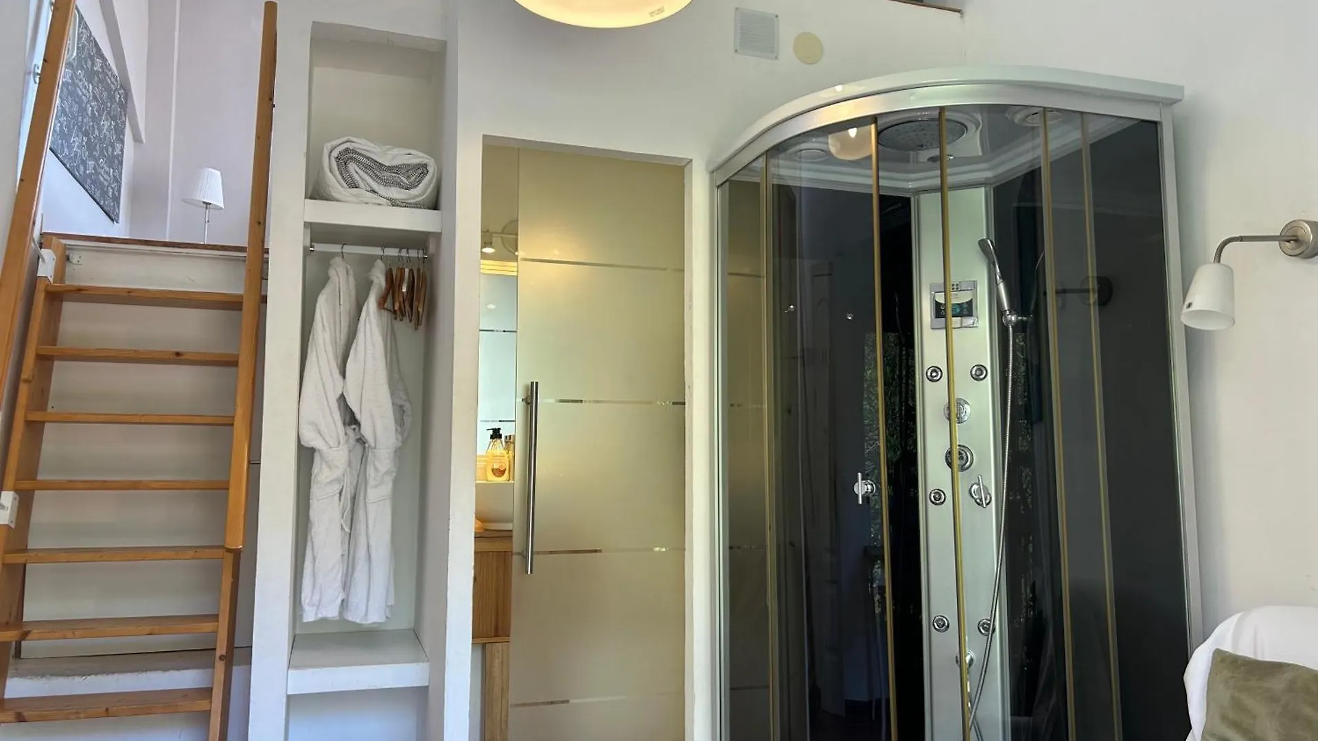 At Home In Malaga Stay & Solo Travellers Rincon de la Victoria