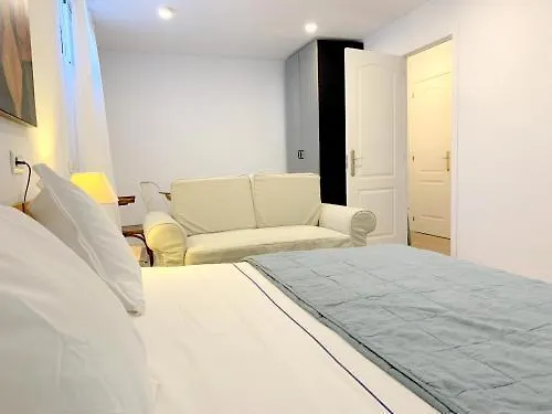 At Home In Malaga Stay & Solo Travellers Rincon de la Victoria Bed & Breakfast