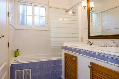At Home In Malaga Stay & Solo Travellers Rincon de la Victoria 4*,